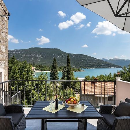 Holiday Home Monika Ston Bagian luar foto