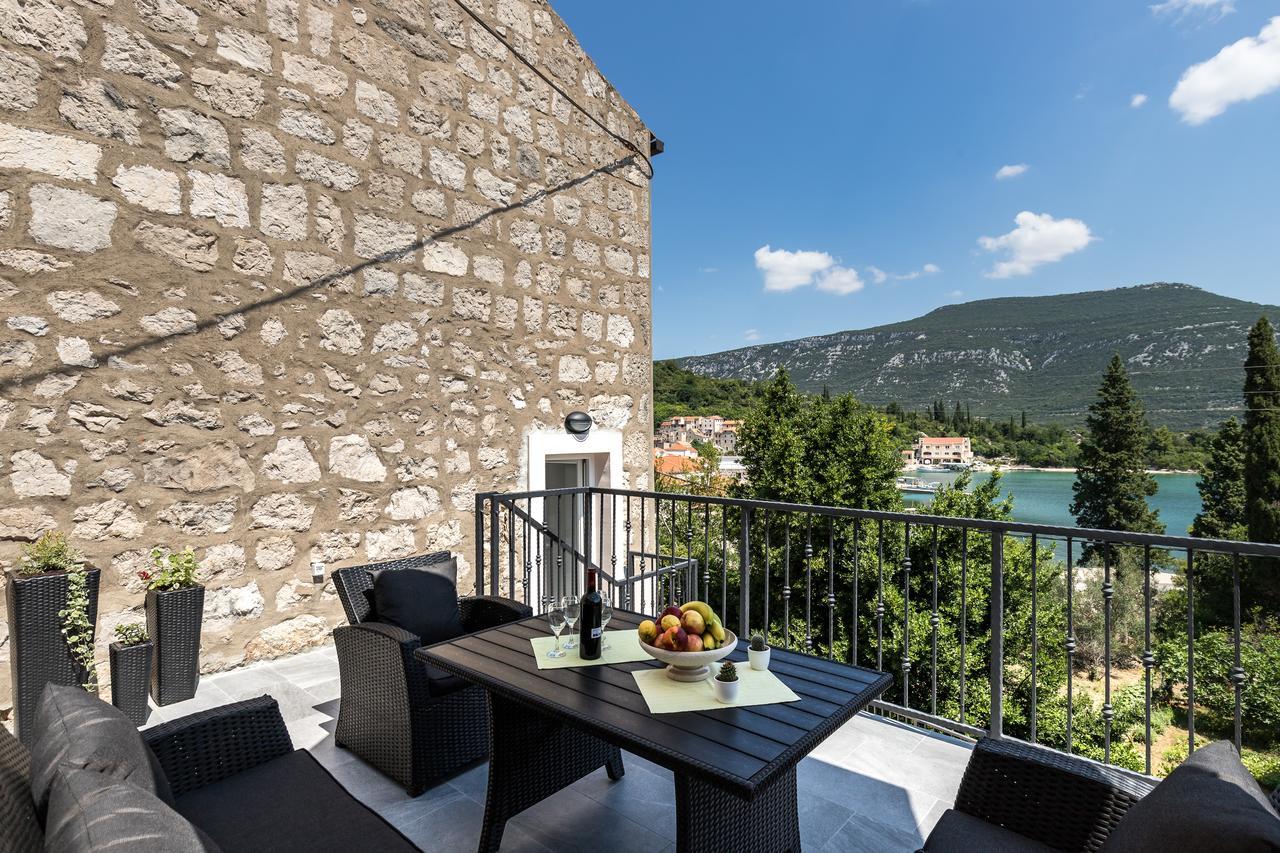 Holiday Home Monika Ston Bagian luar foto