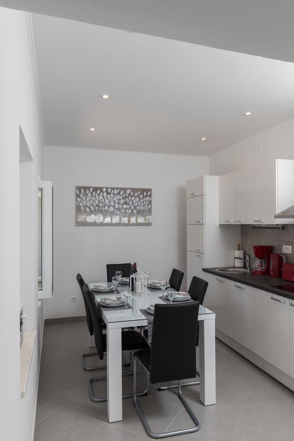 Holiday Home Monika Ston Bagian luar foto